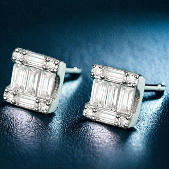 NEW 925 Sterling Silver Sparkling Multi CZ Crystal Square Stud Earrings - Picture 9 of 14